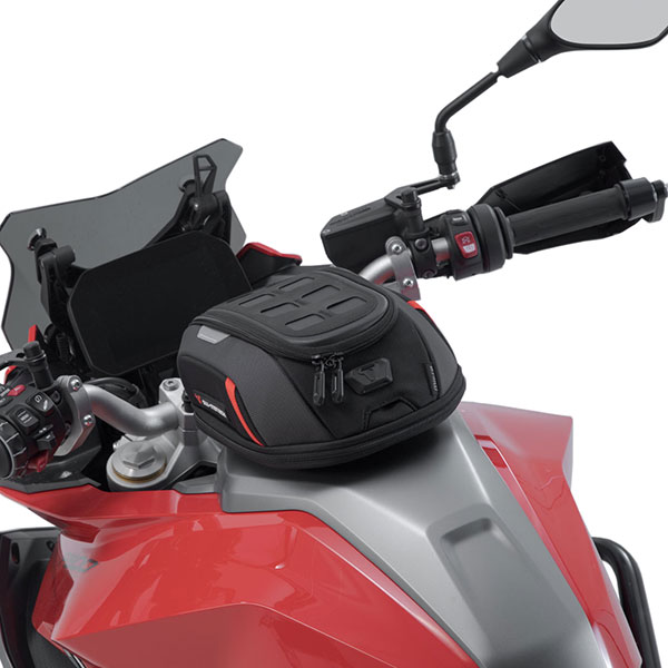 sw-motech_soft-luggage_pro-micro-tank-bag_detail1.jpg
