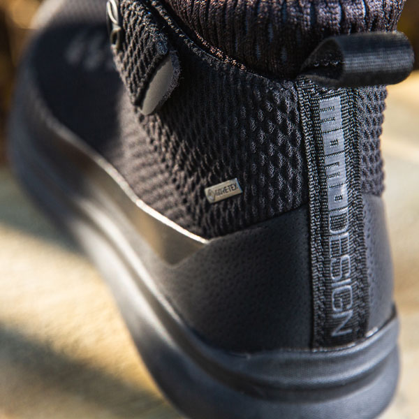 tcx_boots_firegun-2_black_lifestyle5.jpg