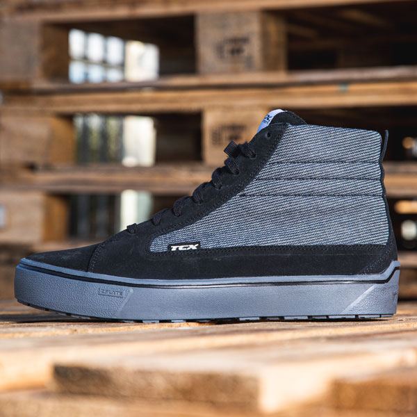 tcx_boots_street-3-tex-wp_black-grey_lifestyle4.jpg