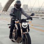 alpinestars_airbag-system_tech-air-3-v2_black_lifestyle2.jpg