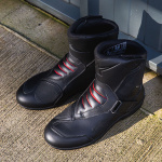 alpinestars_boots-textile_ridge-v2-waterproof_black_lifestyle2.jpg
