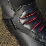 alpinestars_boots-textile_ridge-v2-waterproof_black_lifestyle7.jpg