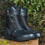 armr-moto_textile-boots_owara-2_black_lifestyle1.jpg