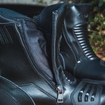 armr-moto_textile-boots_owara-2_black_lifestyle7.jpg
