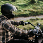 beeline_sat-nav_moto-2_black_lifestyle4.jpg