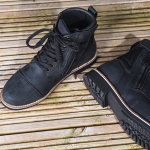 duchinni_boots_canyon_black_lifestyle2.jpg