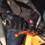 dxr_gloves-textile_fitter-evo-ce_black_lifestyle1.jpg