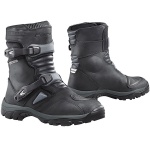 forma_boots_adventure-low_black.jpg