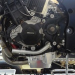gbracing_alternator-cover_yamaha_ec-r1-2009-1-k-gbr_detail1.jpg