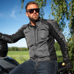 halvarssons_textile-jacket_arvika_dark-grey_lifestyle2.jpg
