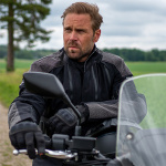 halvarssons_textile-jackets_dalen_black_lifestyle4.jpg