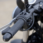 heated-advanced-hot-grips-retro-lifestyle3.jpg