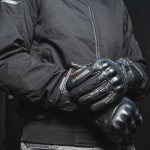 held_gloves_twin-ii_black_lifestyle1.jpg