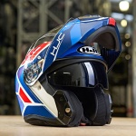 hjc_helmet_i90_hollen_red-white-blue_lifestyle4.jpg