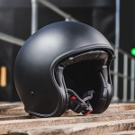 hjc_helmet_v30_matt-black_lifestyle3.jpg
