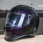 icon_helmet_airform_chantilly-opal_purple_lifestyle2.jpg