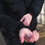 keis_jacket-textile_j801-premium-heated-puffet_black_lifestyle5.jpg