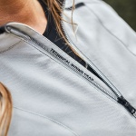 klim_textile-jacket_ladies-marrakesh_cool-grey_lifestyle4.jpg