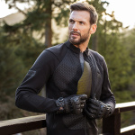 knox_armour_micro-lock-chest-protector_lifestyle1.jpg