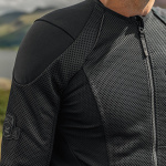 knox_urbane_pro_mk3_black_lifestyle4.jpg