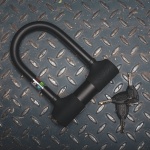 korvix_steel_u-lock_lifestyle1.jpg
