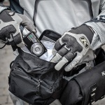 kriega_luggage_r8-waistpack_lifestyle1.jpg