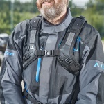 kriega_luggage_trial-9-adventure-backpack_lime_lifestyle2.jpg
