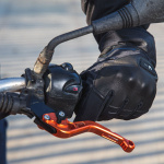 macna_gloves-mixed_era-rtx-heated_black_lifestyle2.jpg