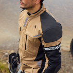 merlin_jacket_textile_akashi-pro-laminate-d3o_desert_lifestyle4.jpg