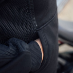 merlin_jacket_textile_brecken-d3o-air-mesh-hoodie_black_lifestyle3.jpg