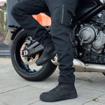 merlin_jeans_repton-d3o-jogger-trousers_black_lifestyle2.jpg