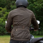 merlin_textile-jacket_kurkbury_olive_life-style_2.jpg