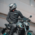 nexx-y-100-core-titanium_lifestyle2.jpg