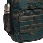 oakley_backpack_enduro_black_b1b_camo_hunter_detail3.jpg