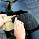 oxford-gripper-tank-clamp-silicone-black-lifestyle2.jpg