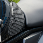 oxford-gripper-tank-clamp-silicone-black-lifestyle3.jpg