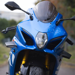 oxford_accessories_carbon-aero-wings_matt_lifestyle5.jpg