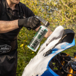 oxford_cleaning-accessories_mint-aerosol-trigger_lifestyle2.jpg
