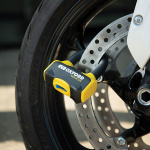oxford_disc-lock_nemesis_yellow_lifestyle.jpg