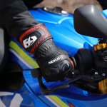 oxford_leather-gloves_nexus_black-white-red_lifestyle1.jpg