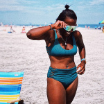 pit-viper_sunglasses_the-miami-nights_lifestyle3.jpg
