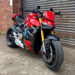 pyramid-fly-screen-ducati-red-ducati-streetfighter-v4-sp-2021current_detail1.jpg