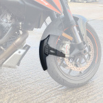 pyramid_bodywork_extenda-fenda-extra_matt-black_ktm-1290-superduke-gt-(16-)_detail1.jpg