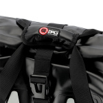 qbag_luggage_waterproof-magnetic_roll-bag_40-litre_detail2.jpg