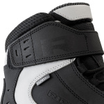 richa_boots_slick-waterproof_black-white_detail3.jpg
