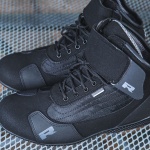 richa_boots_street_storm_black_lifestyle4.jpg