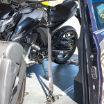 riderr_luggage-accessories_ratchet-straps_black_lifestyle1.jpg