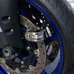 riderr_security-devices_rt6-alarm-disc-lock_silver_lifestyle1.jpg