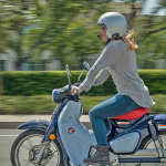 sena-5s-motorcycle-bluetooth-intercom-lifestyle.jpg