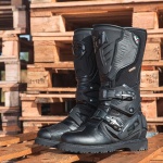 sidi_boots_adventure-2-gore_black_lifestyle1.jpg